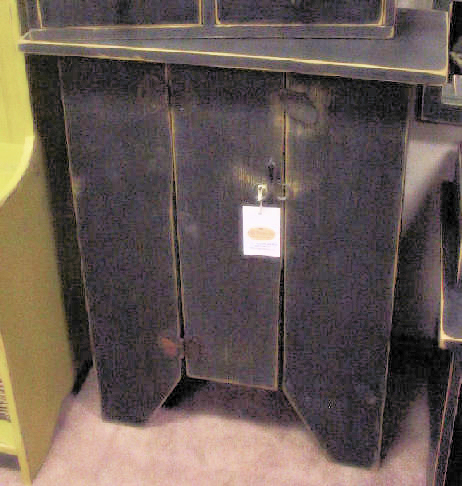 3 board cabinet