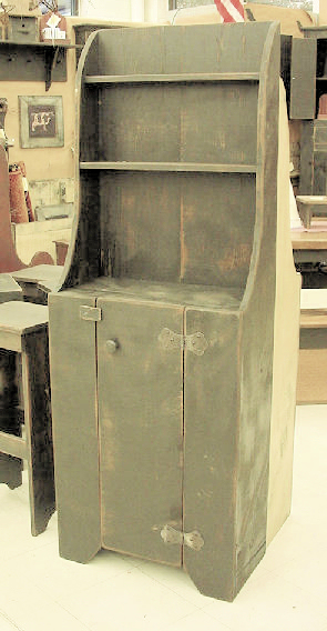 Primitive Mini Hutch