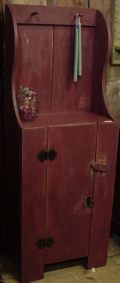 Small Hutch