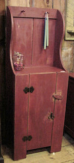 Primitive Mini Hutch